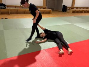 Pratique du Krav Maga en désarmement- Club de Val-de-Reuil